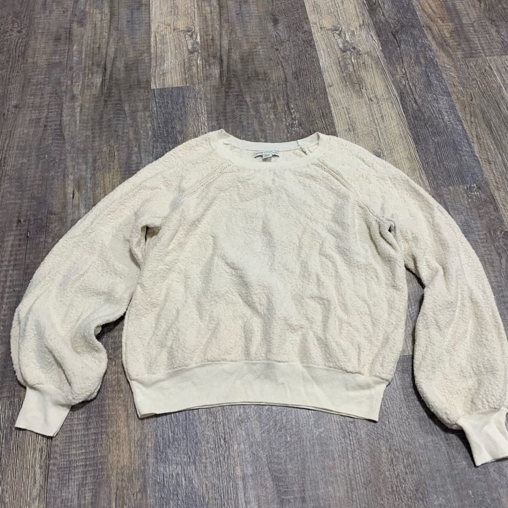 Knitted light long sleeve